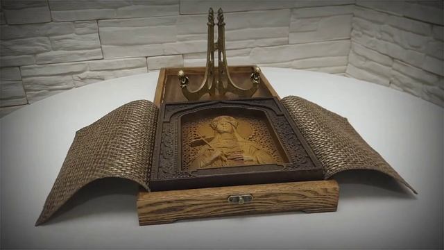 Святая Равноапостольная царица Елена, резная икона мастерской Рассвет смотреть онлайн