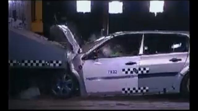 Pub Megane Renault Crash test смотреть онлайн