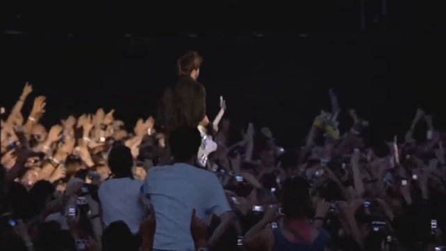 Dave Grohl Runs Forever смотреть онлайн