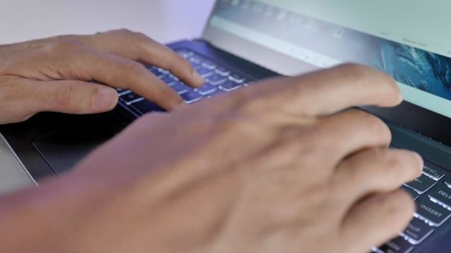 Parádní výkon pro kreativní profesionály | Videonávod pro notebook MSI Prestige 15 смотреть онлайн