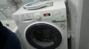 Стиральная машина Hotpoint Ariston  VMSF 501 B Быстрая стирка 60 минут. 50 градусов