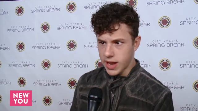 Nolan Gould at City Year Los Angeles' Spring Break: Destination Education смотреть онлайн