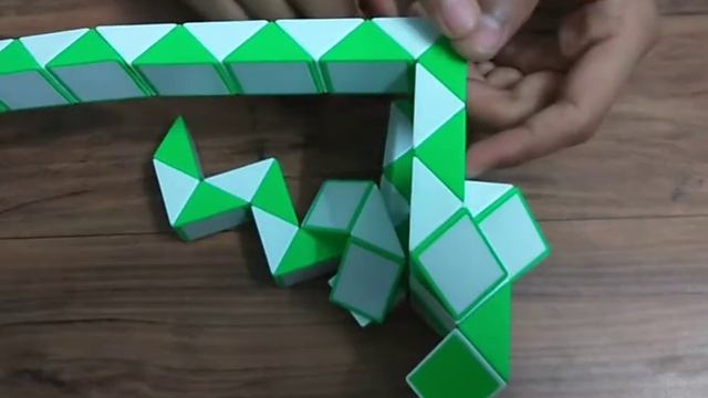 SNAKE CUBE: TANK ROBOT | UPDATED VIDEO | (72 wedges) смотреть онлайн