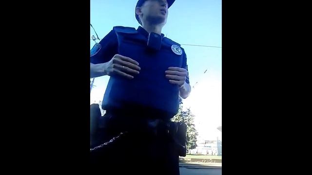 Новый Полицейский, ничего не знает и не обязан знать! смотреть онлайн