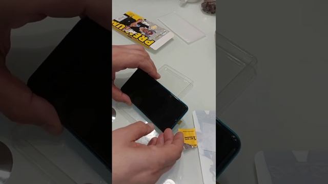 как наклеить защитное стекло на телефон самостоятельно смотреть онлайн