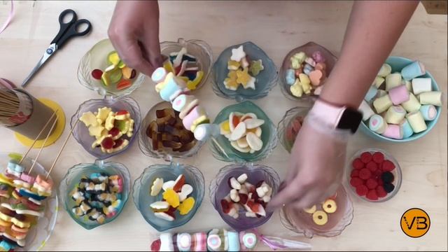 Солодкі шашличкі / Желейні цукерки на шпажках / VkusBuKi смотреть онлайн