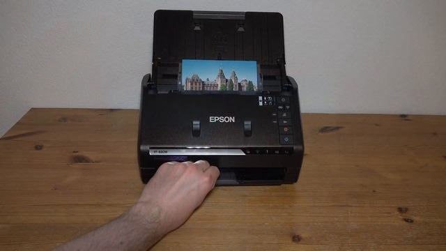 Seeing the Epson FastFoto FF 680W in Action смотреть онлайн