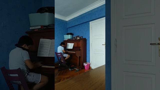 I'm the best at the piano (lol) смотреть онлайн