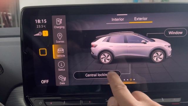 Volkswagen ID4 как открыть багажник ногой. смотреть онлайн