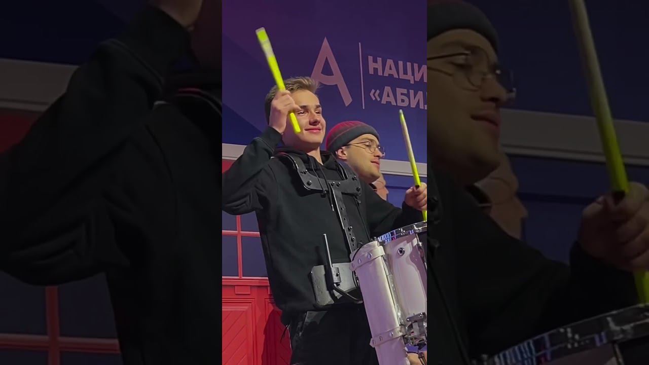 Спасибо 2023, привет 2024 #барабанщики #vasilievgroove #шоубарабанщиков #барабаны смотреть онлайн