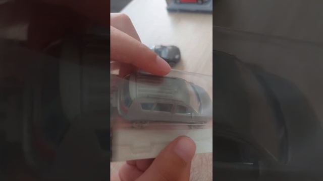 Majorette  Volkswagen  Golf  V And  Peugeot 4007 #diecast #car #toys #modelcars #collector