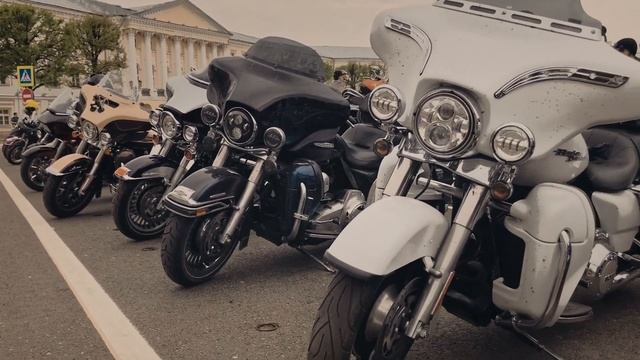 1-st Chapter Moscow. Открытие мотосезона 2017. Москва-Ярославль смотреть онлайн