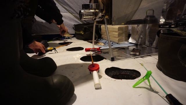 Уелги, зимняя рыбалка на карася смотреть онлайн