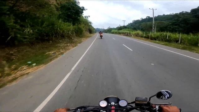 motorcycle death race in srilanka. ?? racing Honda CB250 ,AX/1 and Honda XR