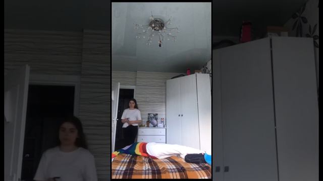 Пранк над подругой .🥶 Упала в обморок ( Liza_shell) смотреть онлайн