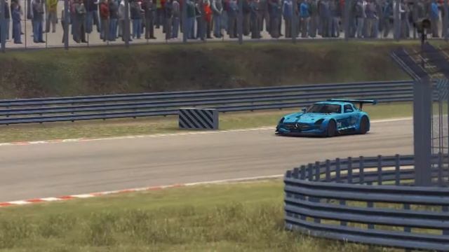 Grid Autosport R7 M260 Benchmark смотреть онлайн