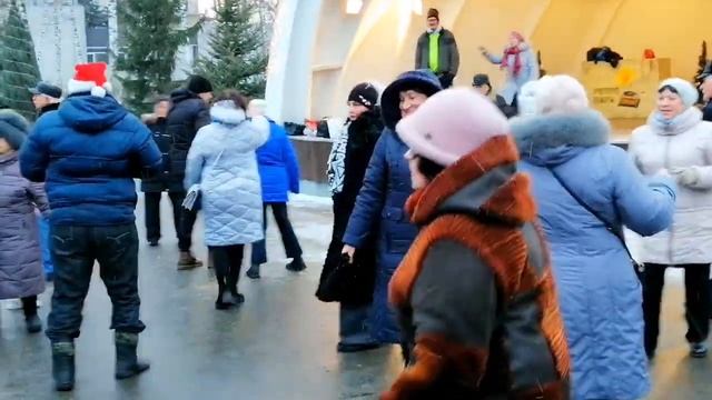 Белые туманы Танцы в парке Горького Харьков Январь 2022 смотреть онлайн