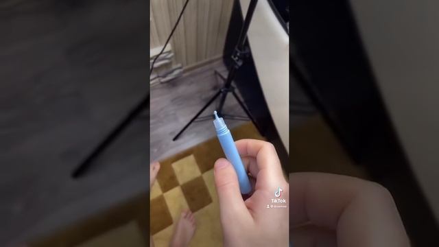 СВЕТЯЩИЙСЯ В ТЕМНОТЕ МАРКЁР ? #shorts смотреть онлайн