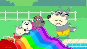 Lucy, не позволяй Малыш Jenny играть с водной горкой одной! - Kids Safety Tips | Lucy на русском