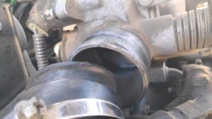 Медленно сбрасываются и зависают обороты.Чистка дроссельной заслонки