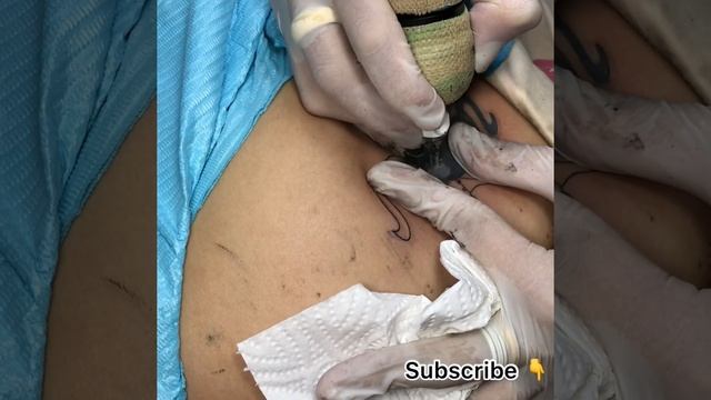 Cover up Tattoo minimalism ( artist: saitamatattoo ) Ep3 смотреть онлайн