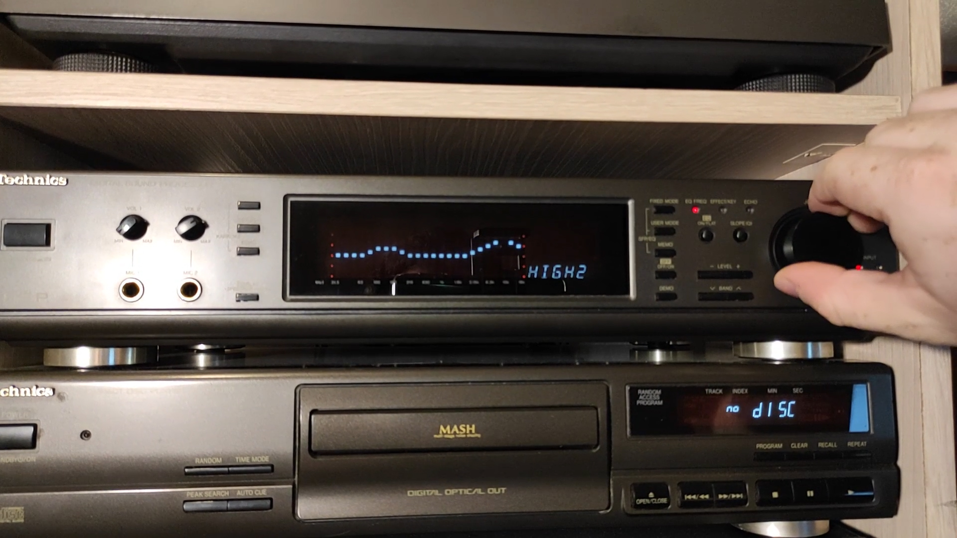 Подключение стойки Technics / Техникс с эквалайзером смотреть онлайн