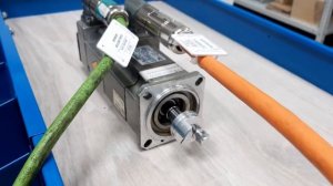 Сервомотор SIEMENS 1FK7033-7AK71-1HH0 удерживающий тормоз