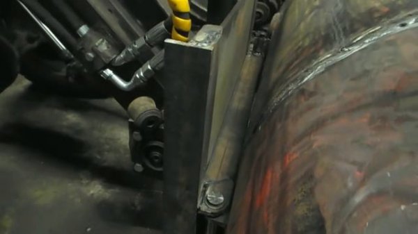 Самодельный поворотный отвал лопата на минитрактор