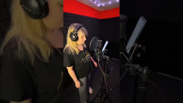 "А море просто вода" муз. -И. Матета,сл.- А. Поперечный смотреть онлайн