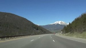 Так порой хочется уехать далеко, там где тебя никто не знает...