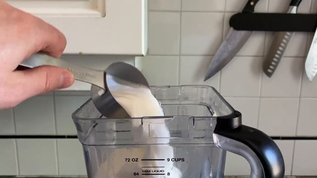 6 Milkshakes - You Suck at Cooking (episode 111) смотреть онлайн