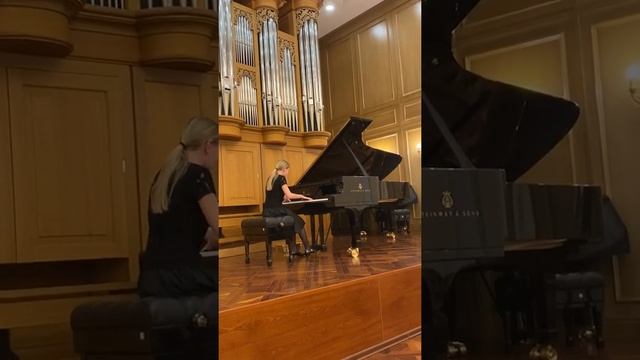 А.Скрябин, Ноктюрн fis-moll (фа диез минор) Op. 5. София Петрова смотреть онлайн