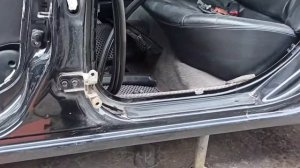 Разбираю левую сторону Ниссан Максима для замены порогов и частично задней арки