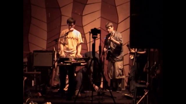 Here Comes Everybody live @ Le Privilege, Austin, TX 03/07/2003 смотреть онлайн