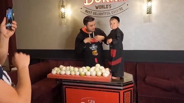 Хасбик против Абдурозика/Победа Ислама Махачева, отдых Хасбика в Дубай. Hasbulla Vs Abdurozik, Duba