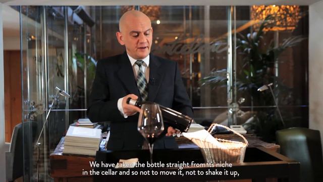 How To Open A Bottle Of Mirto? | Ramón Bilbao