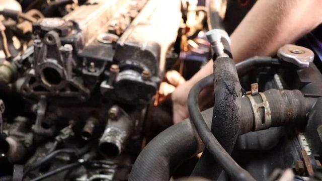 Honda CR-V Head gasket Replacement смотреть онлайн