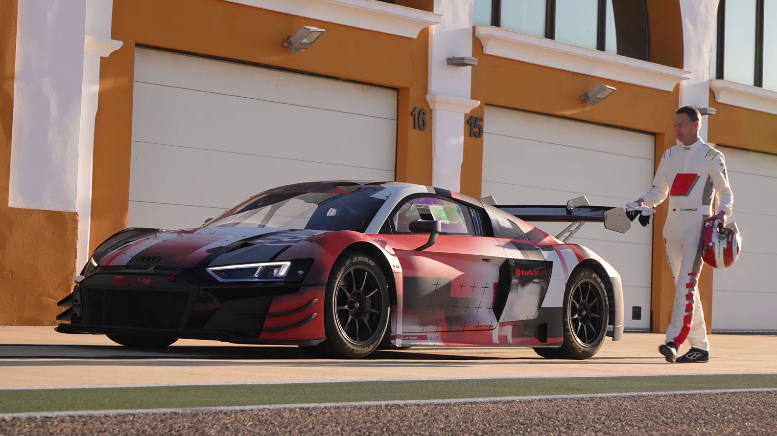 Audi R8 LMS GT3 - 2023