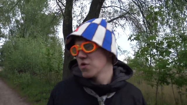 НАГЛЫЕ ГОРОДСКИЕ ОТОБРАЛИ МОТОЦИКЛ У БЕДНЫХ ПАРНЕЙ!! смотреть онлайн