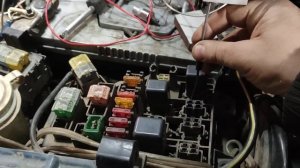 Mitsubishi Pajero 1992  не горят габариты и подсветка салона