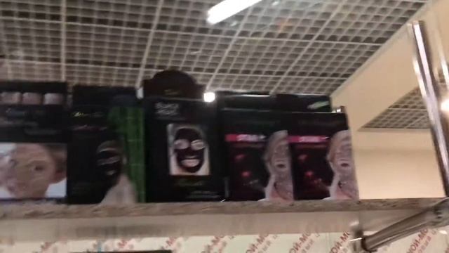 ЧЕМ ТОРГУЮТ во вьетнамском ТЦ Ханой!!!! смотреть онлайн