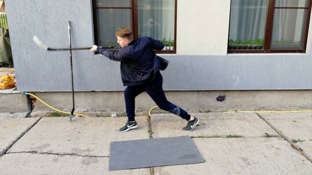 Один день из жизни хоккеиста.