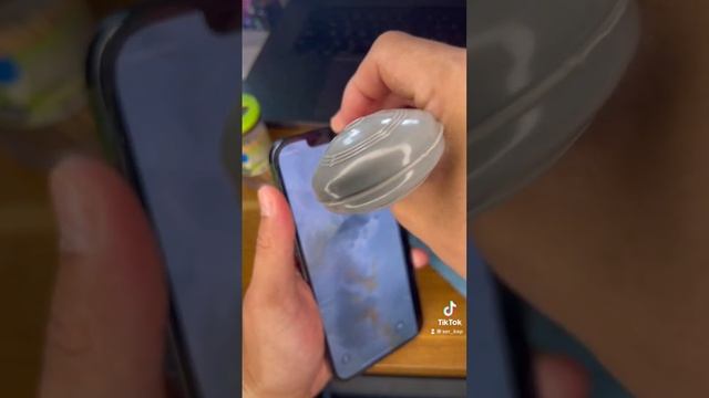 Как почистить динамики ? телефона ? #лайфхак смотреть онлайн