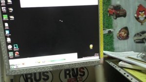 Почему с рабочего стола пропала фото и черный экран?