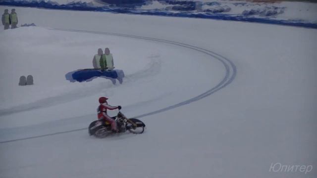 9.02.14 КЧМ по мотогонкам на льду. Тольятти. Финал. 39 заезд. смотреть онлайн