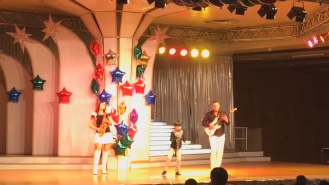 Максим Медовый Одесса Рок н ролл КВЗ смотреть онлайн