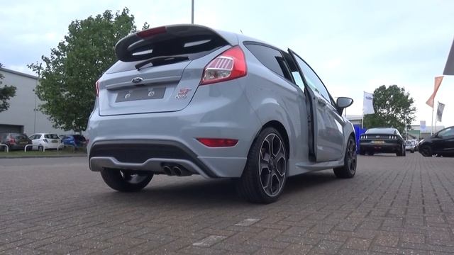 2016 Ford Fiesta ST200 Exhaust sounds: Start-up, revs and driving. смотреть онлайн