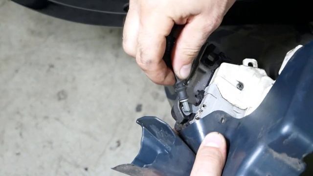 Audi A3 8V Türschloss wechseln | Tür verriegelt nicht | Anleitung | Door Lock replacement смотреть онлайн