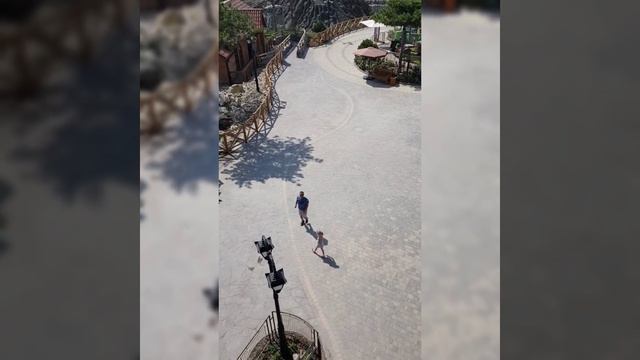 Дримвуд парк. Новый парк развлечений в Ялте. Dreamwoodpark.Мрия. Mriya. смотреть онлайн