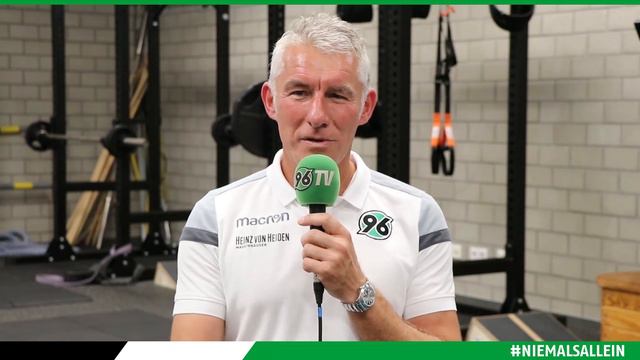 Trainer-Porträt 2019/20 | Mirko Slomka смотреть онлайн